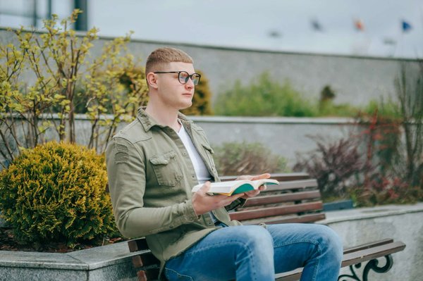 How Can Urban Development in UK Cities Promote Sustainable Living?